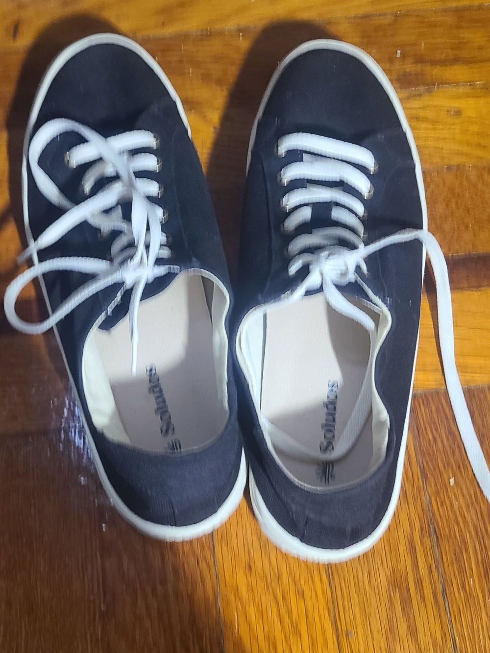 Soludos Black Canvas Low-Top Sneakers with White Trim